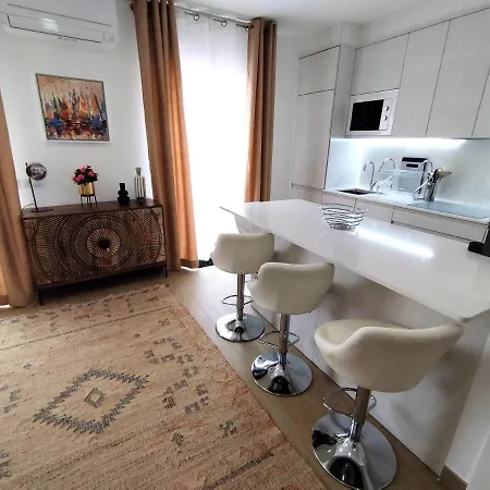 Hypercenter Penthouse @ True Heart Of Old Town
