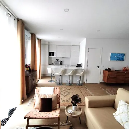 Hypercenter Penthouse @ True Heart Of Old Town *