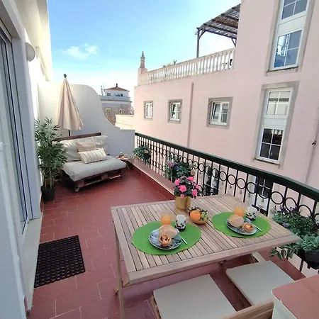 Hypercenter Penthouse @ True Heart Of Old Town