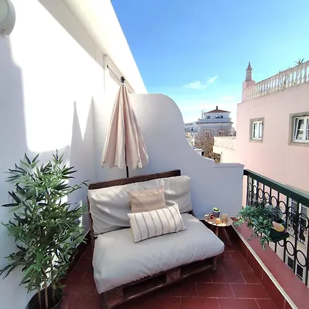 Hypercenter Penthouse @ True Heart Of Old Town Appartement
