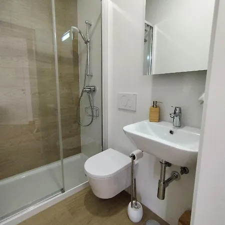 Lägenhet Hypercenter Penthouse @ True Heart Of Old Town Lagos